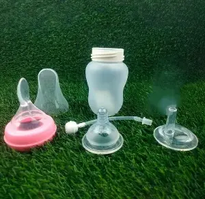 Full Silicone 3in1 180ml Spoon feeder / Mom pot / Milk feeder Khisuri/rice vanguard squeezed spoons -1pcs